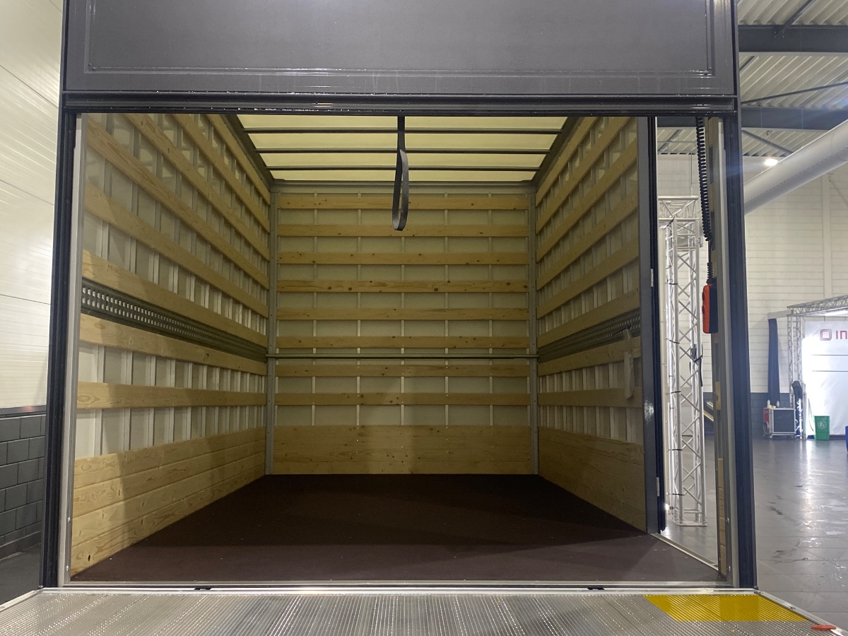 Iveco Daily NW MODEL | 40C18 3.0 Automaat Meubelbak met Laadklep