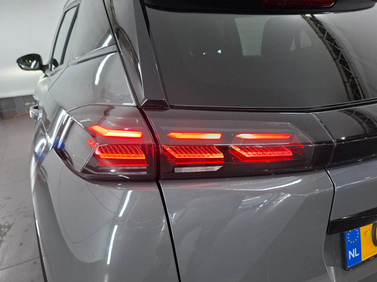 Peugeot 2008 1.2 PureTech 100 Allure