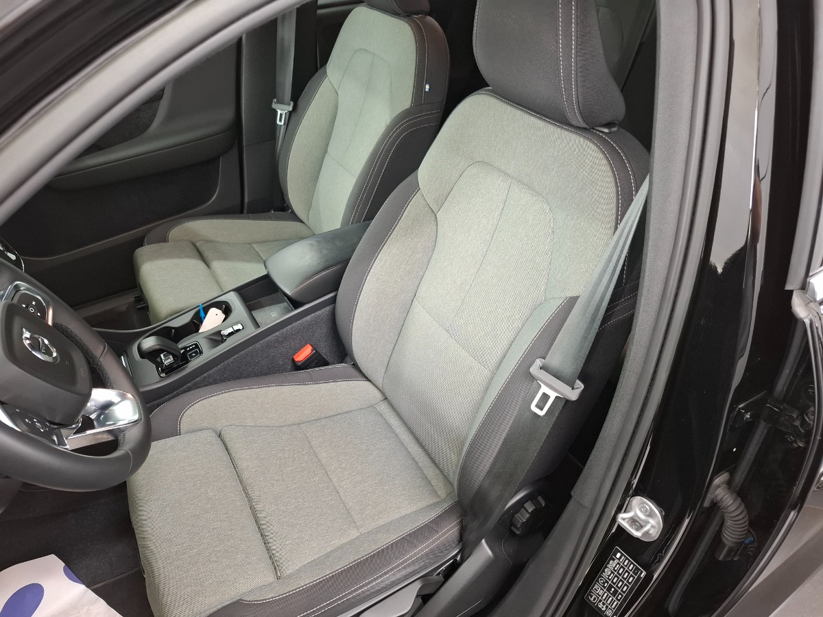 Volvo XC40 1.5 T4 Recharge Core Facelift