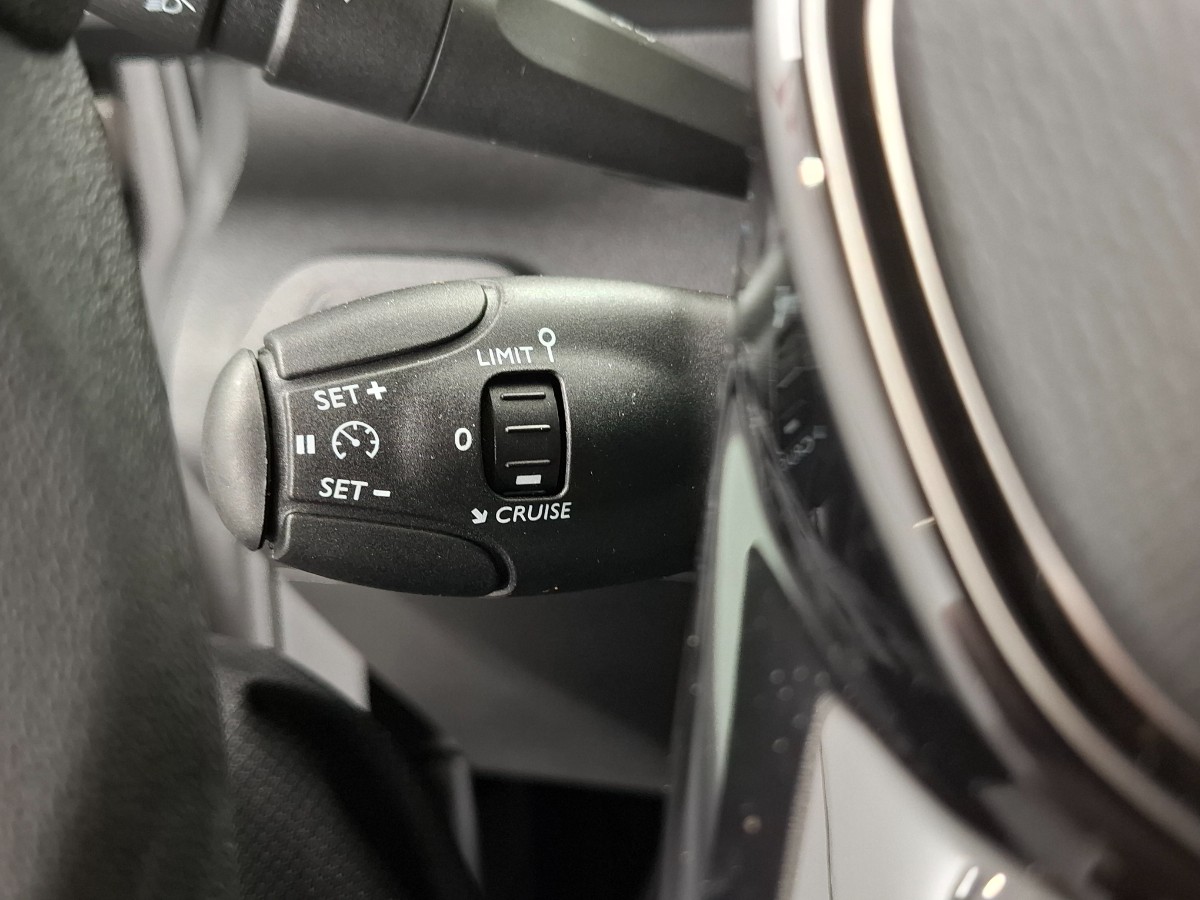 Peugeot e-Partner 136 L1 50 kWh | PDC voor + achter met Surround Rear Vision | Stoel + Voorruitverwarming