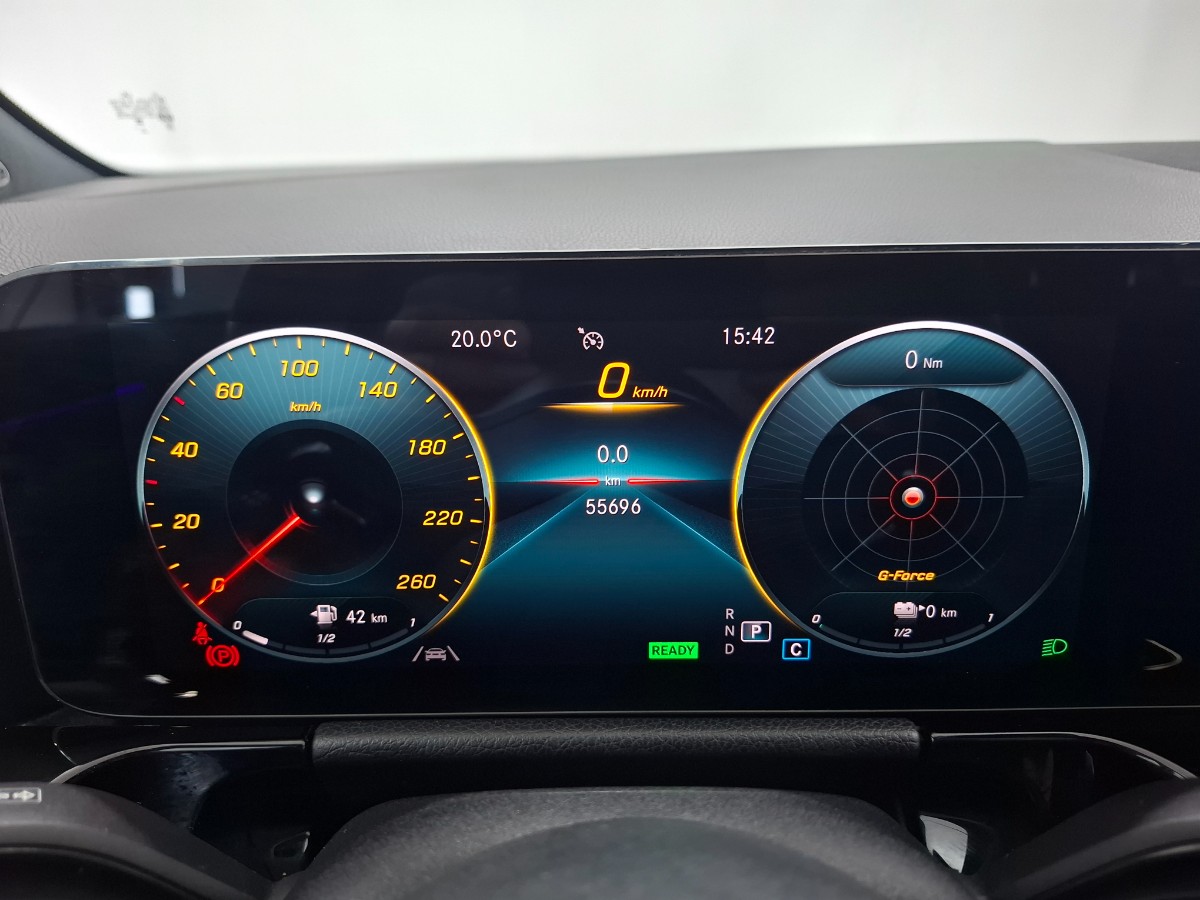 Mercedes-Benz GLA Klasse 250 e Bussiness Solution AMG Pano Sfeer Leder Night Pakket
