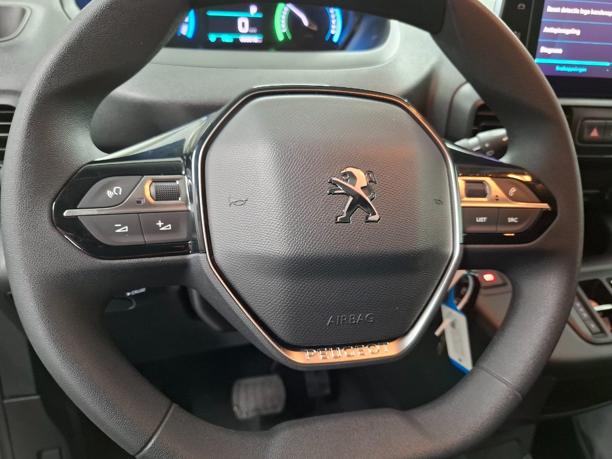 Peugeot e-Partner 136 L1 50 kWh | PDC voor + achter met Surround Rear Vision | Stoel + Voorruitverwarming