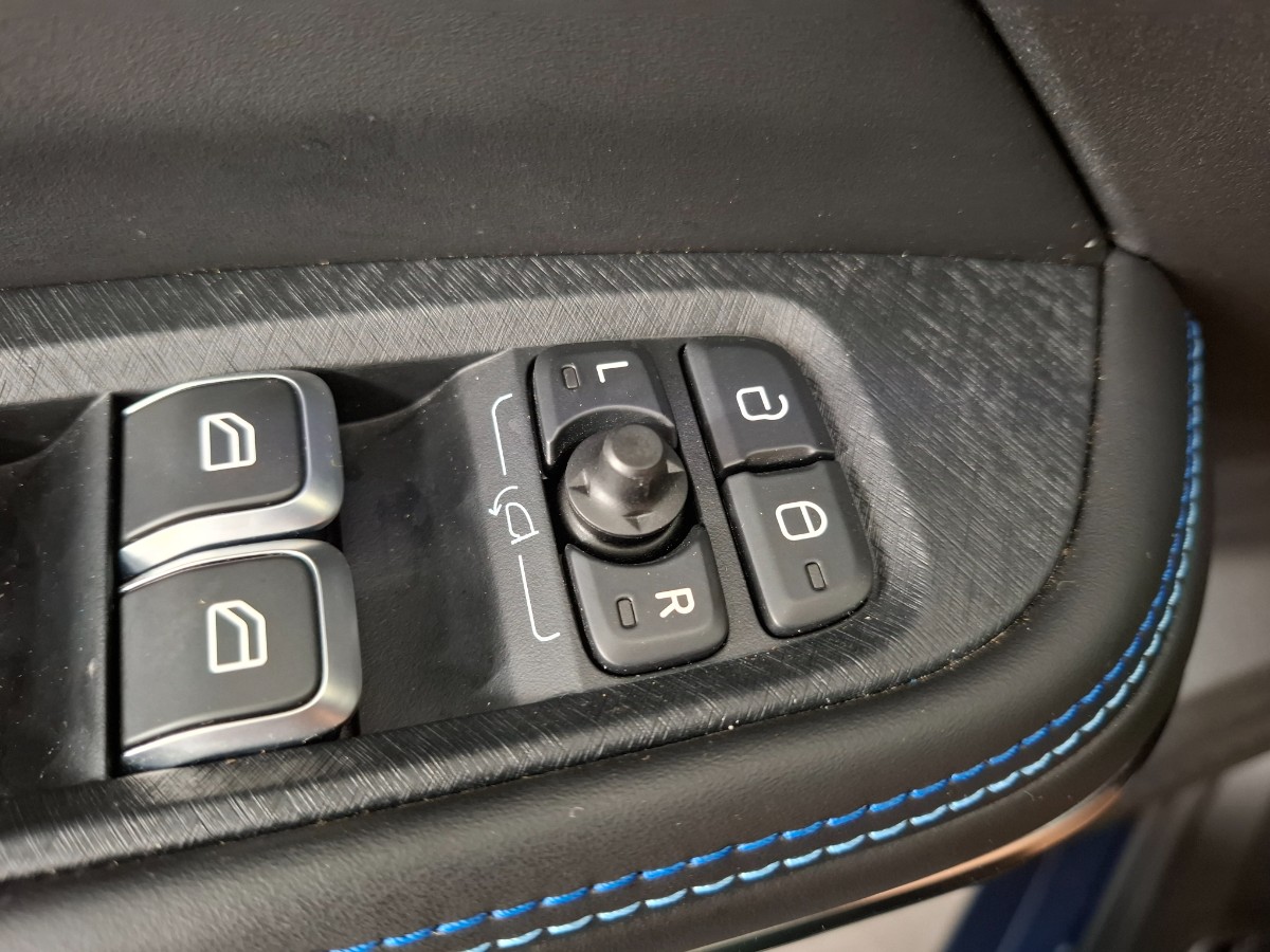 Lynk & CO 01 1.5 PHEV 261CH DCTH