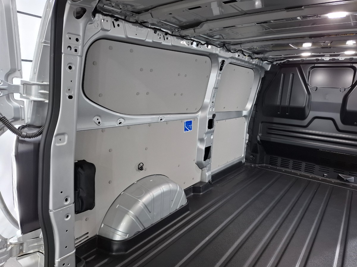 Ford Transit Custom 320 2.0 TDCI L2H1 Limited