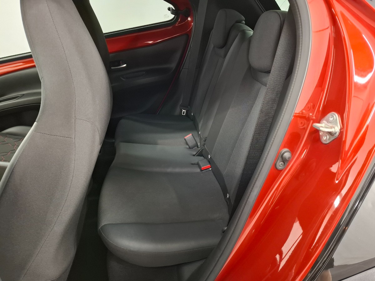 Toyota Aygo X 1.0 VVT-i S-CVT Envy