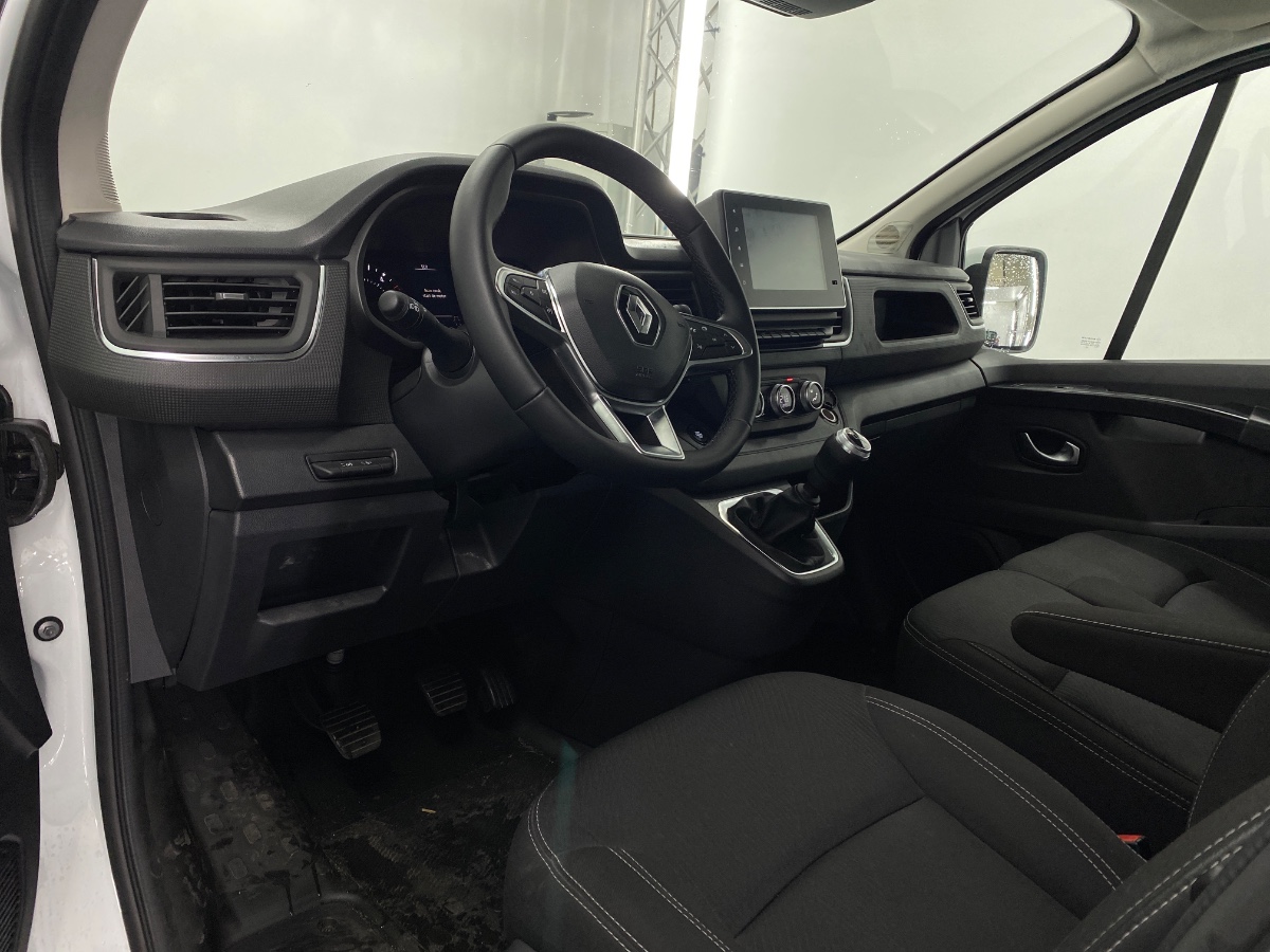 Renault Trafic 2.0 dCi 130 T30 L2H1 Luxe