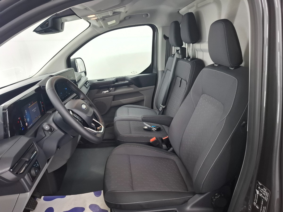 Ford Transit Custom 320 2.0 TDCI L2H1 Limited