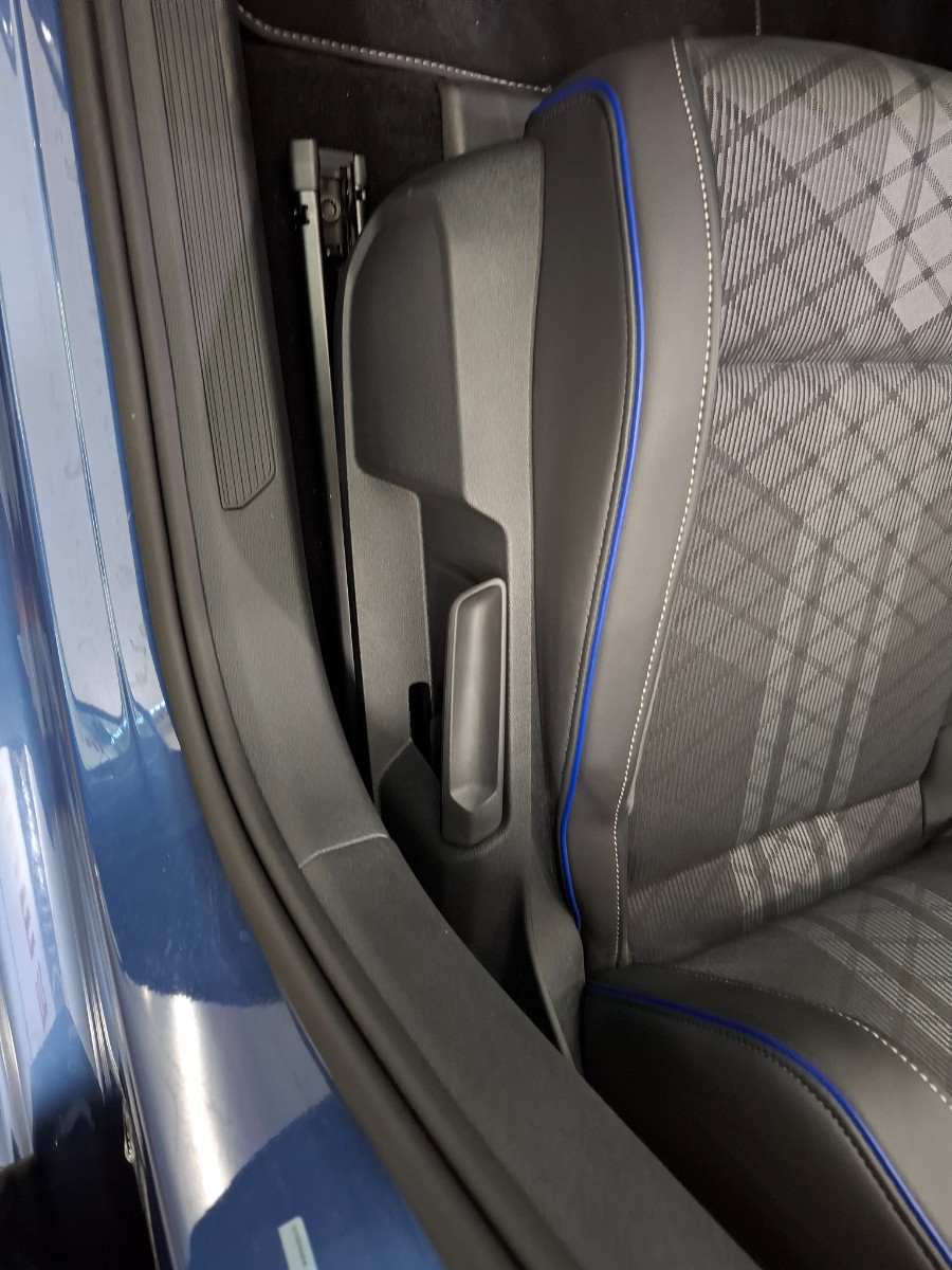 Volkswagen Golf Variant VIII 1,5eTSI 150PK DSG R-Line +