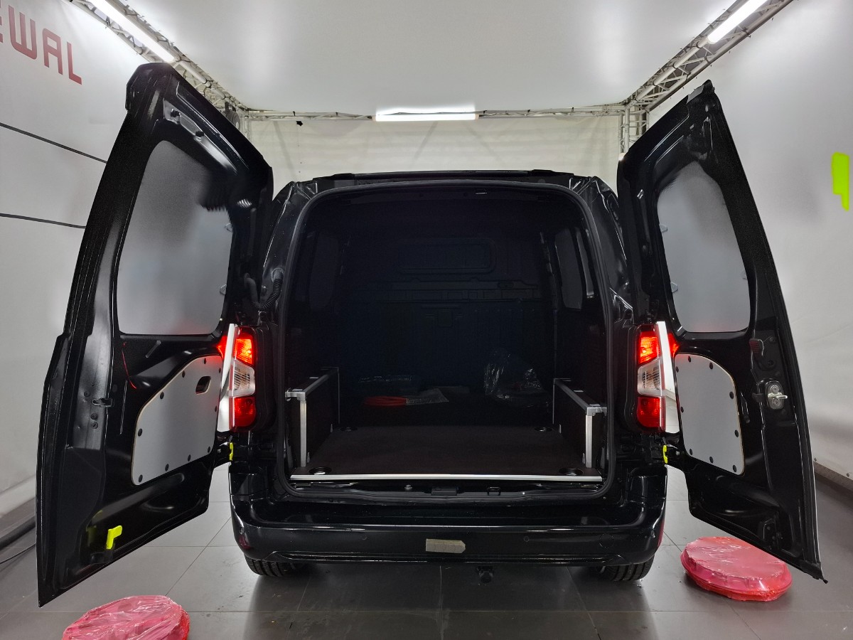 Fiat E-Doblò 136 L1 50 kWh