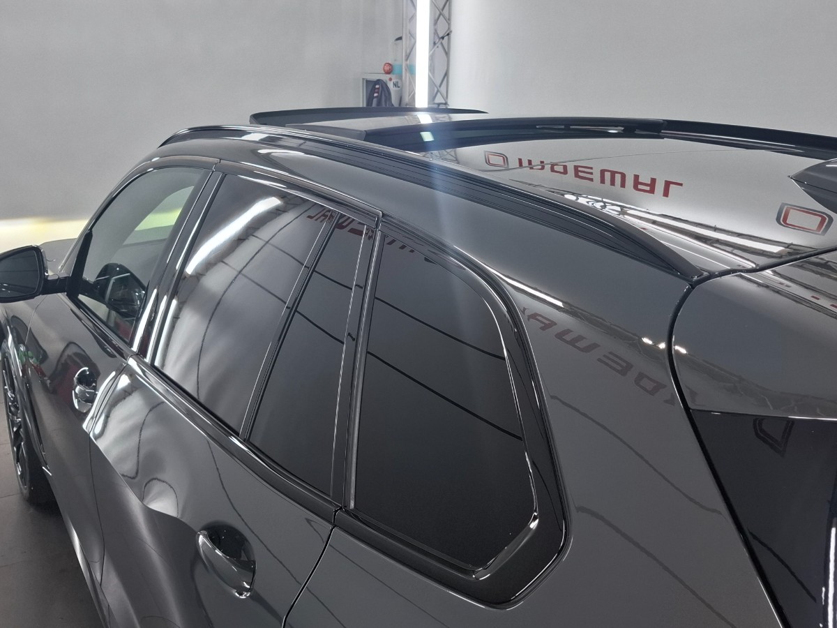 BMW X5 Xdrive 40d | Grijs kenteken | 22″ LMV | Trekhaak elekt. | Pano | HiFi | Soft-close | Innovation | DRAVITGRAU