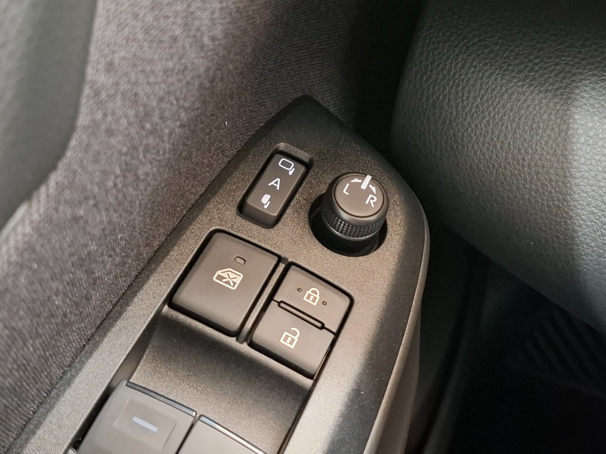Toyota Yaris Cross 130pk teamplayer + winter + safety