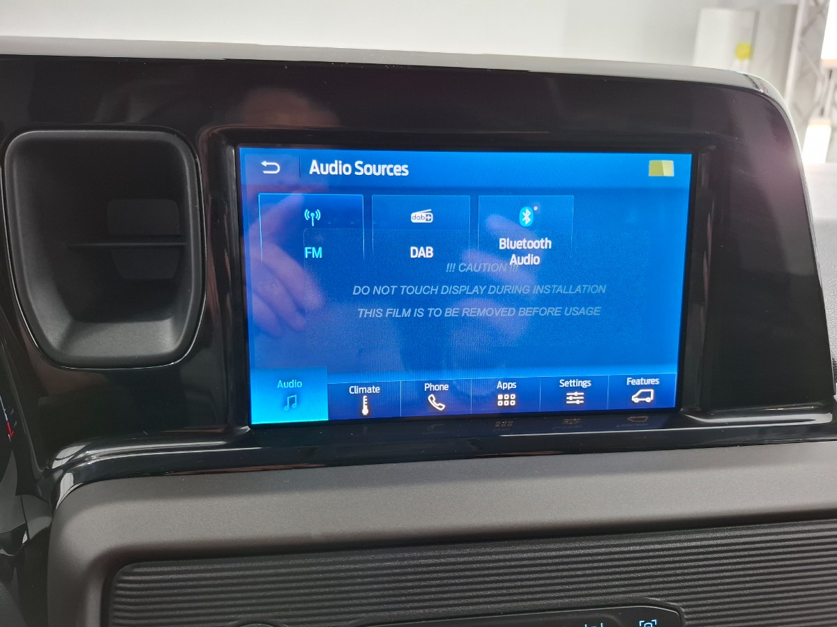 Ford Transit Courier 1.5L ECOBLUE 100PK TREND 16 IN. LICHTMETALEN VELGEN, 10-SPAAK0S , LED LAADRUIMTEVERLICHTING , LED DAGRIJVERLICHTING , PARKING PACK , TREKHAAK BPM VRIJ