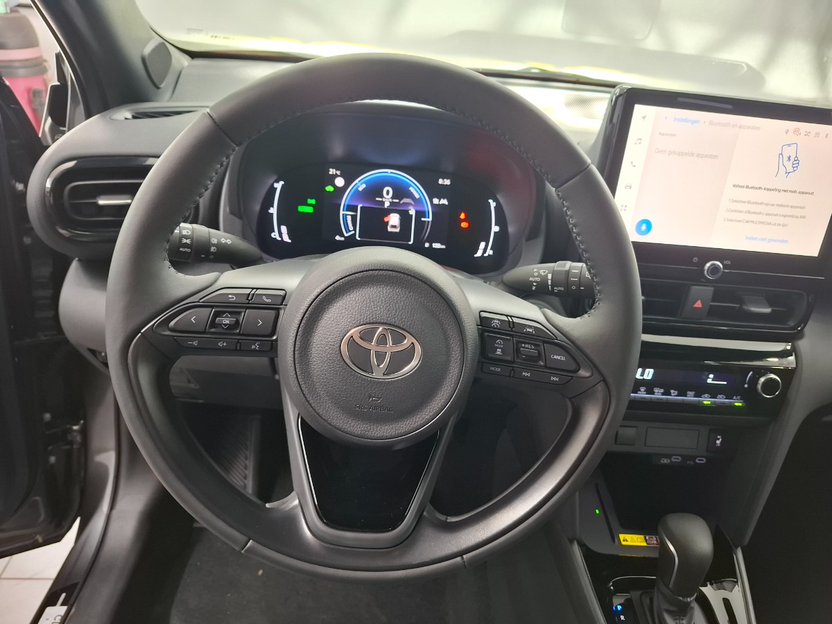 Toyota Yaris Cross 130pk teamplayer + winter + safety