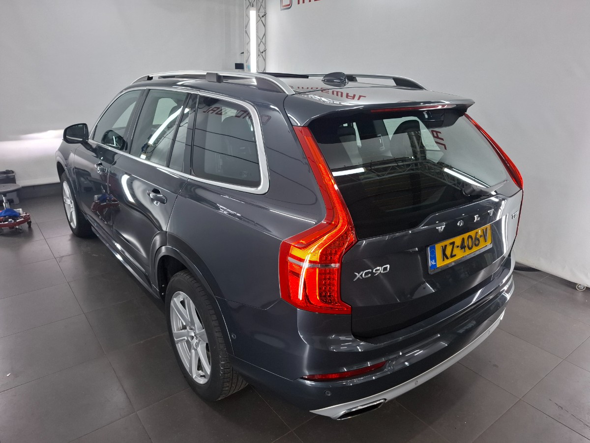 Volvo XC90 2.0 T8 Twin Engine AWD Pano Luchtvering Trekhaak 7P Leder ACC Stoelverwarming