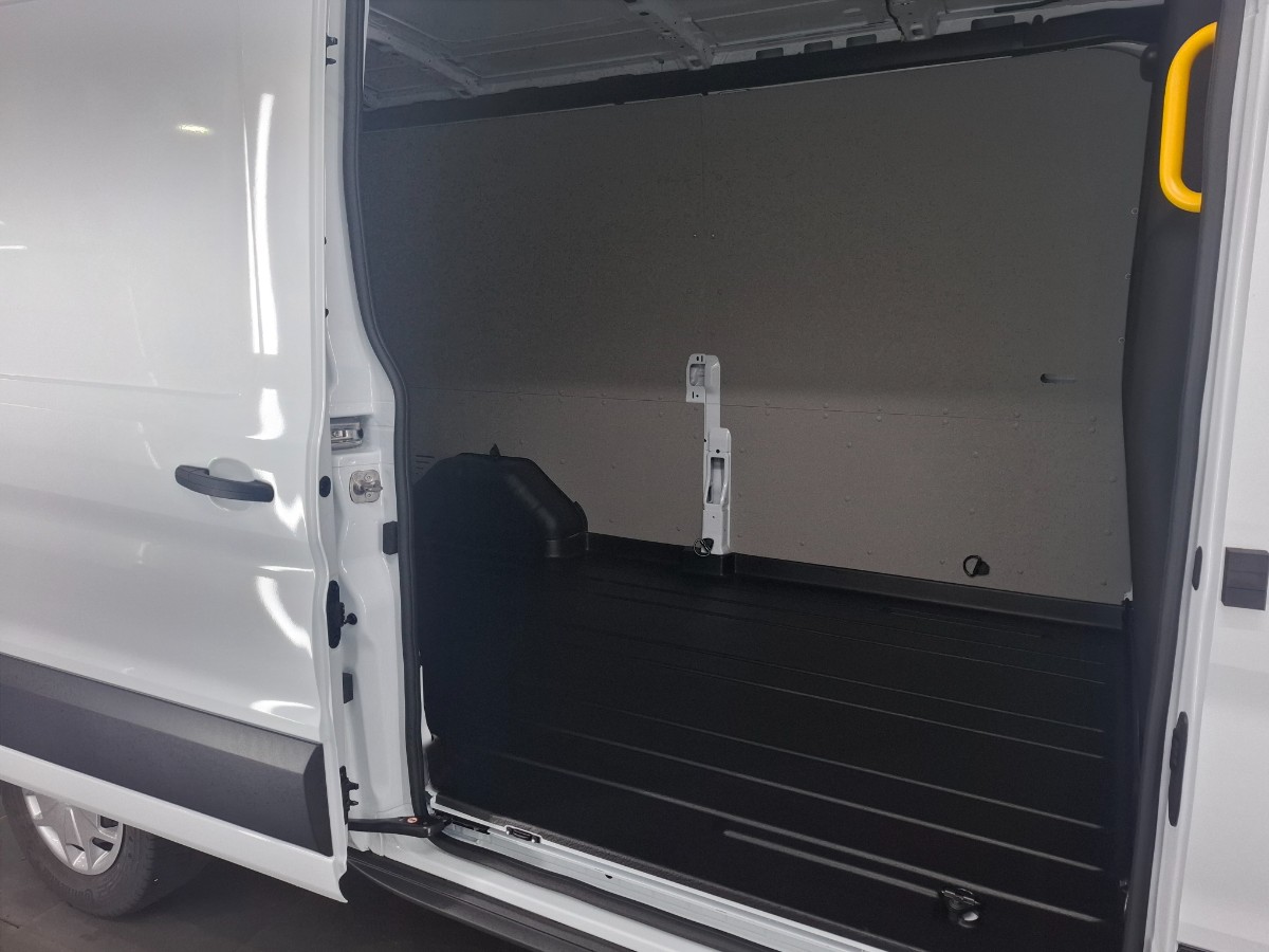 Ford Transit Trend 130PK Automaat | SYNC4 | Trekhaak | Stoelverwarming | Laadruimte pack