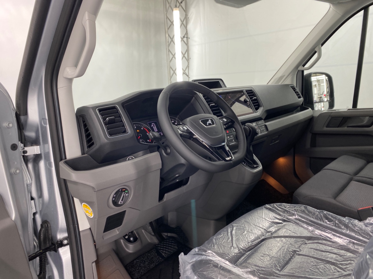 MAN TGE 5.160 L3H3 RWD Dubb. Lucht AUT8 | Reflex silver | Climatronic | Assist pak | Comfortpak. Plus | Bsn Navi | Licht Zicht (LED) | Trekhaak 3,5t | Adaptive Cruise | Schuifdeur links