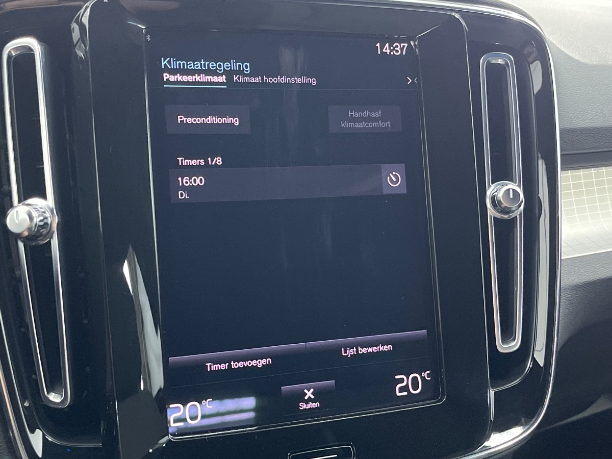 Volvo XC40 T4 RECHARGE PLUG-IN AUTO CORE