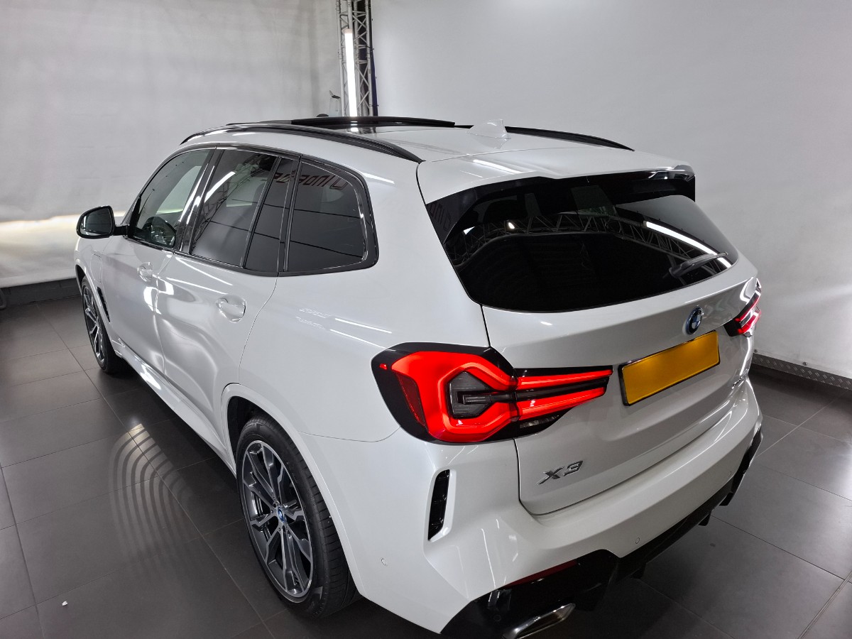 BMW X3 xDrive30e 292PK High Executive M-Sport Pano Schaalstoelen Head-up Harman Kardon