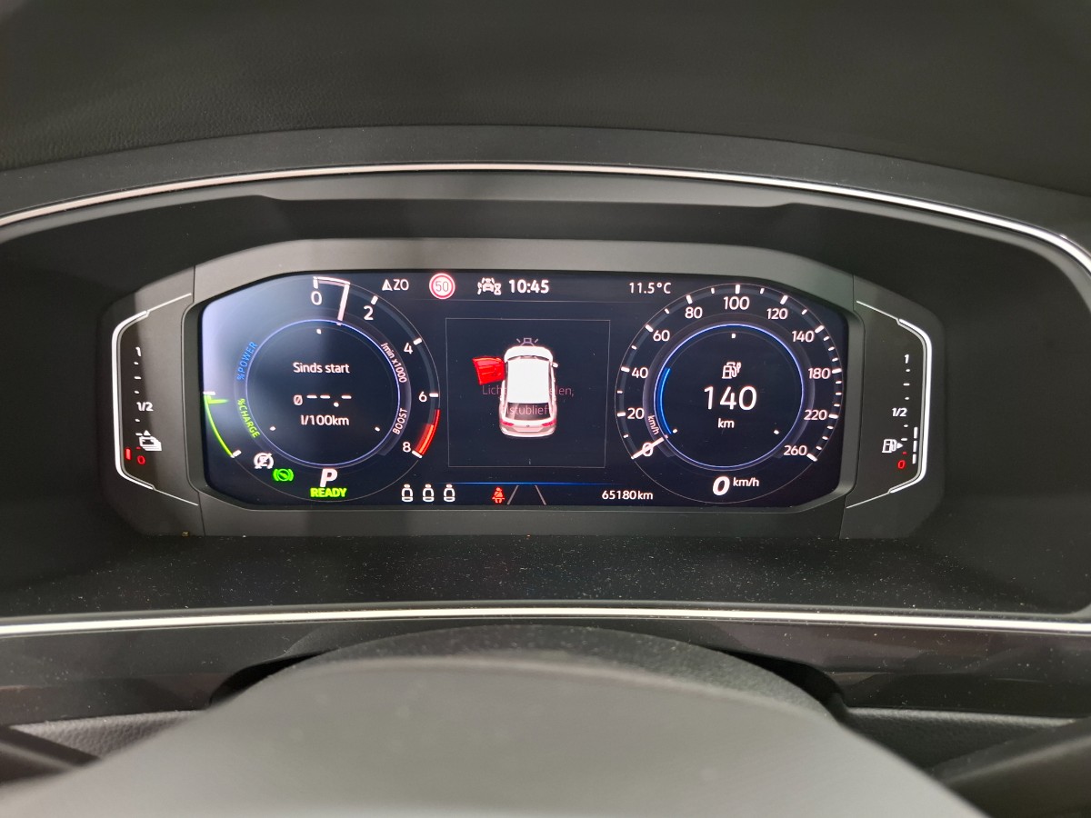 Volkswagen Tiguan Elegance eHybrid 1.4 TSI 245PK | Pano Area-View Matrix-LED Keyless | Nighshade Blue