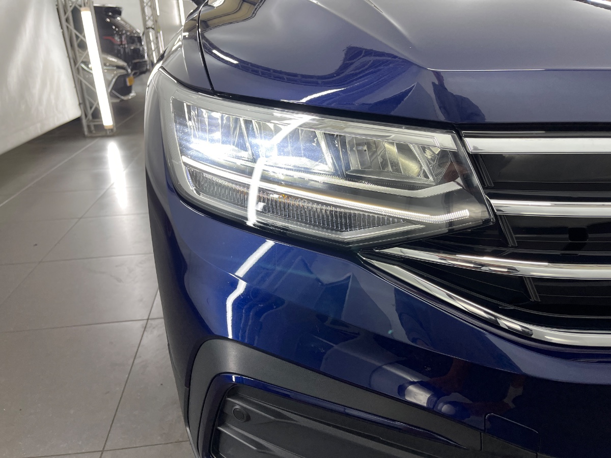Volkswagen Tiguan Allspace 1.5 TSI Life Business 7p. |Pano|Trekhaak|ACC|Stoelverwarming|