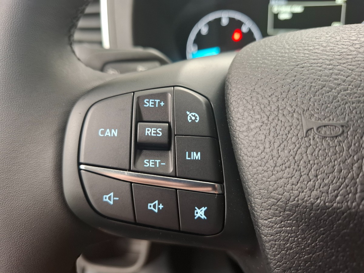 Ford Transit Trend 130PK Automaat | SYNC4 | Trekhaak | Stoelverwarming | Laadruimte pack