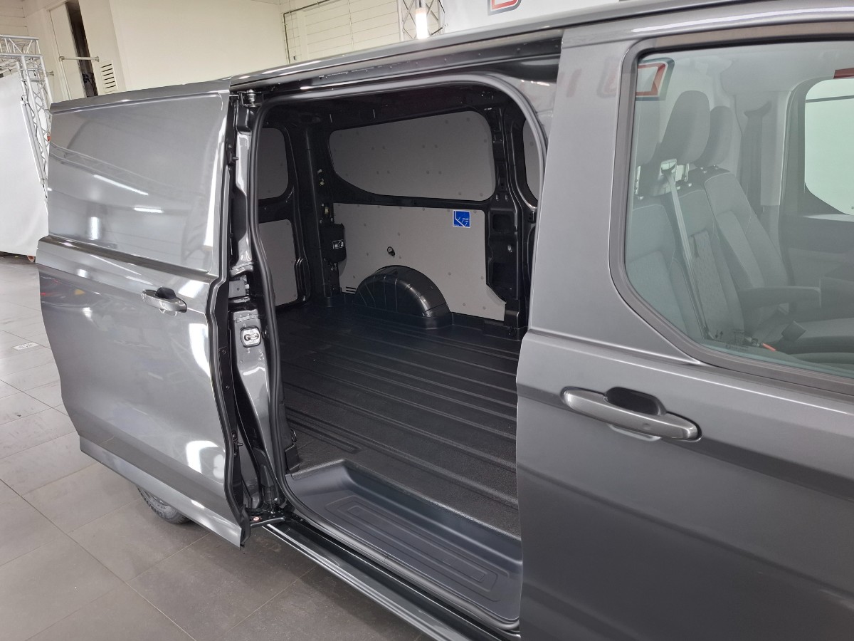 Ford Transit Custom 320 2.0 TDCI L2H1 Limited