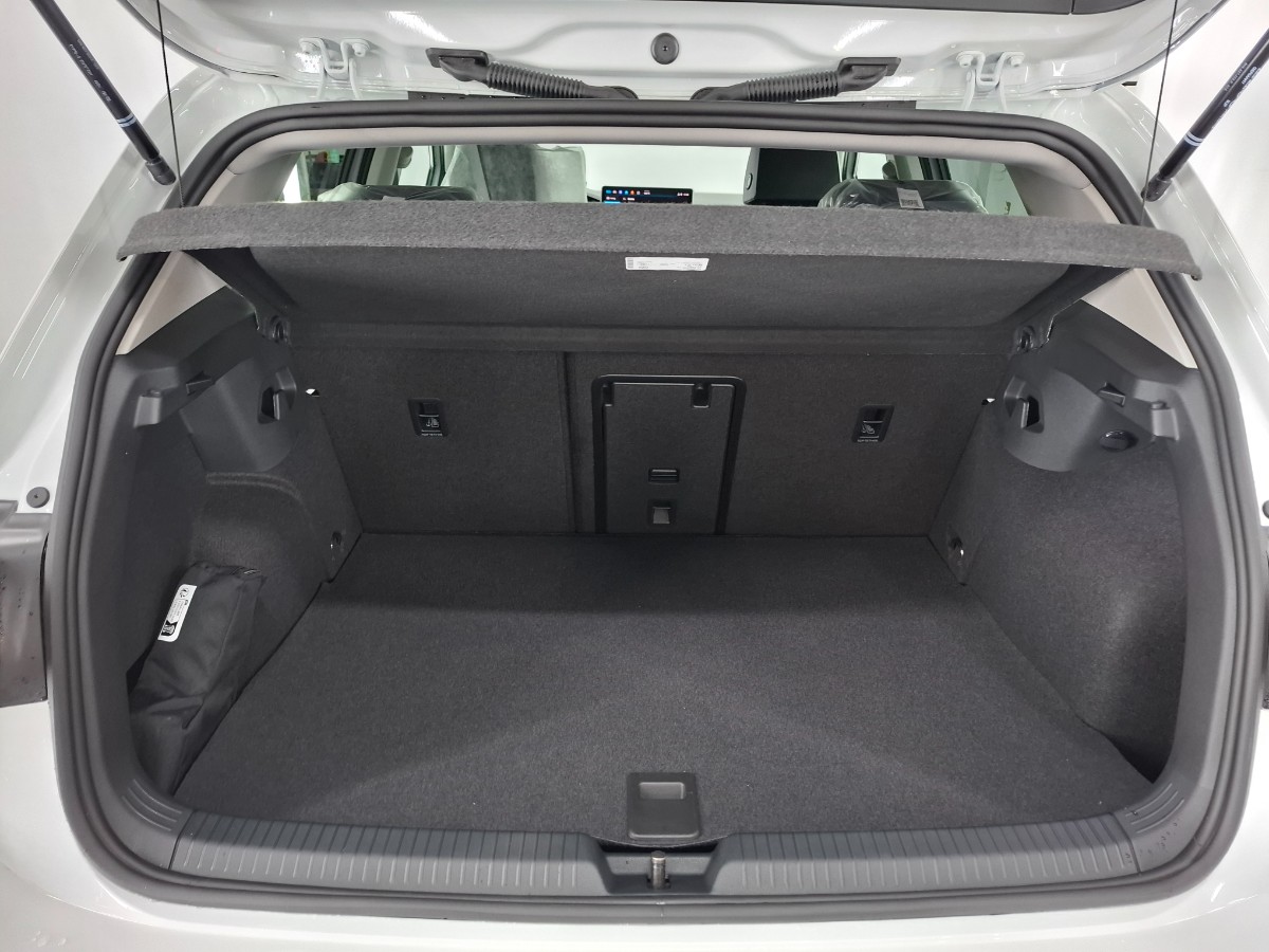 Volkswagen Golf Style 1.5 TSI eHybrid DSG | IQ LIGHT | LMV 18 Catania | Winterpakket | PURE WHITE