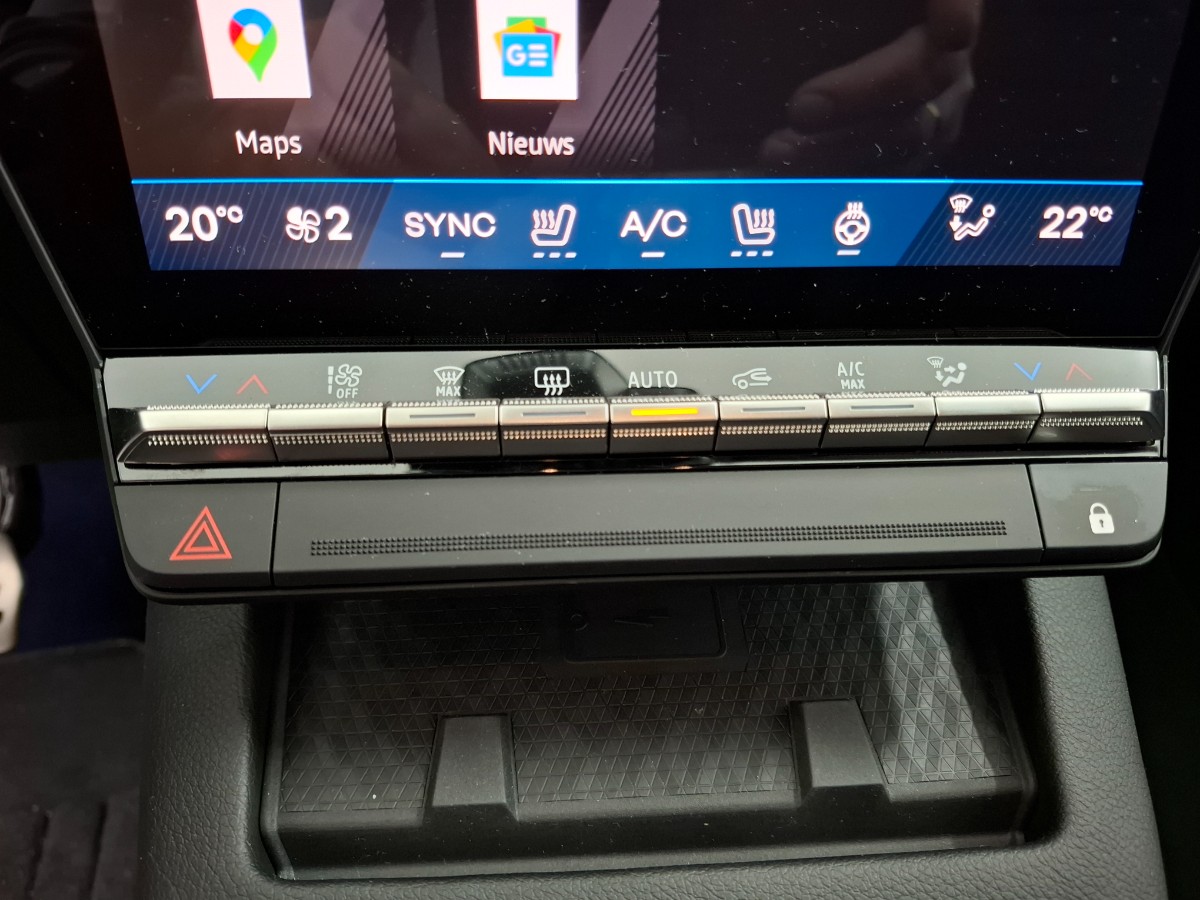 Renault Scenic E-Tech EV87 long range Alpine Panoramadak Solarby