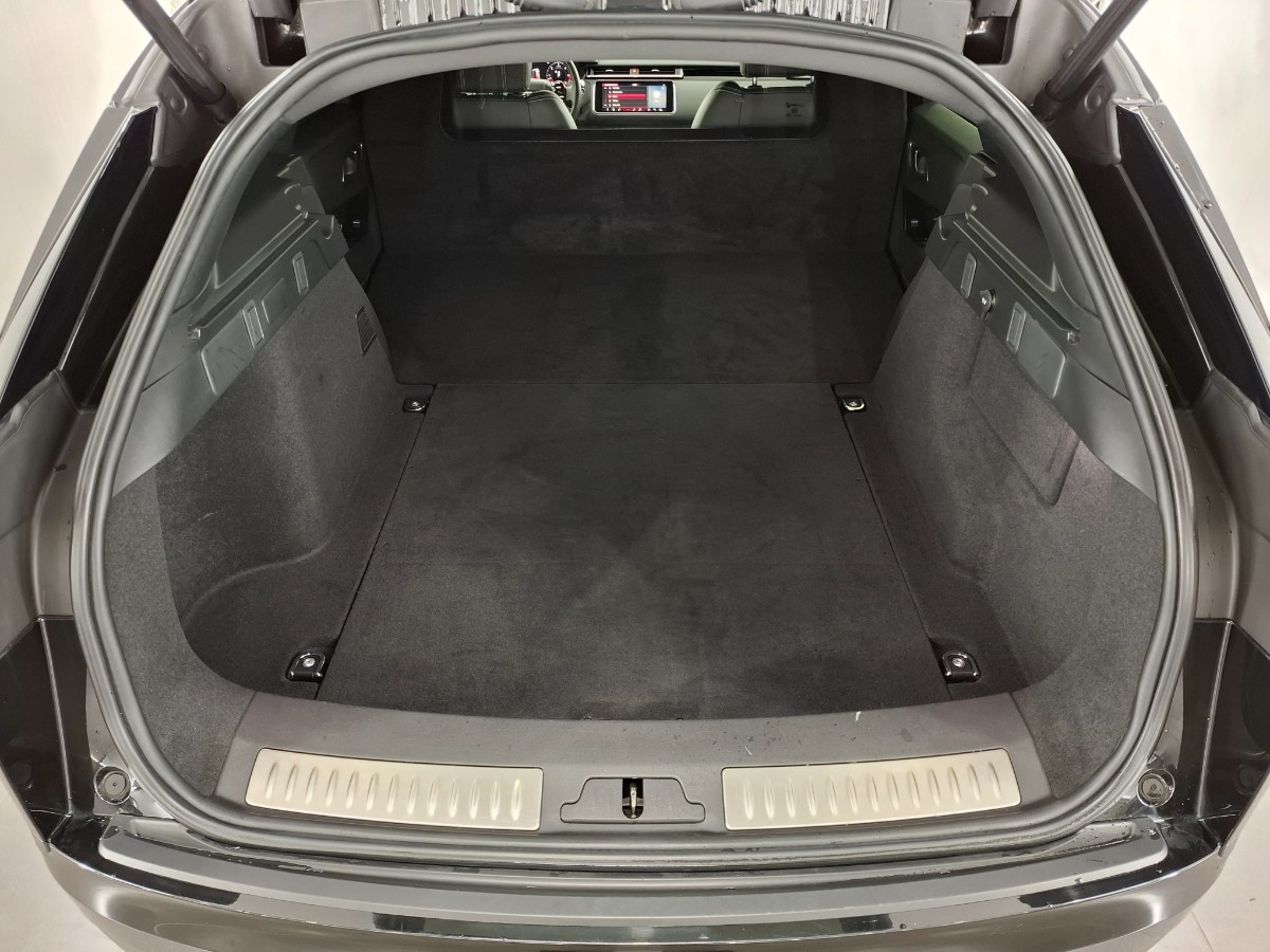 land rover RANGE ROVER VELAR 3.0 V6 AWD Dynamic Panoramadak|Meridian| Grijs Kenteken