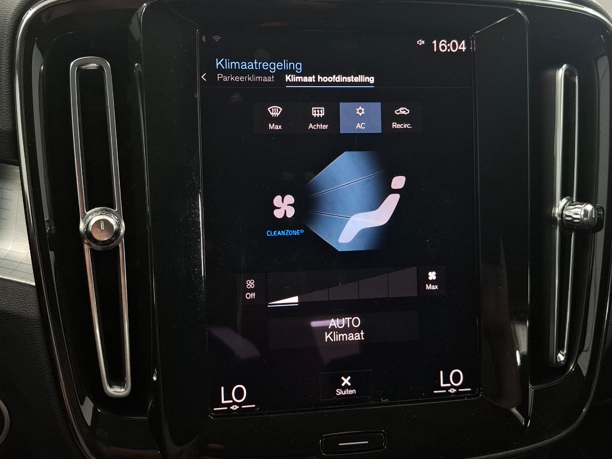 Volvo XC40 T4 Recharge Inscription Expression