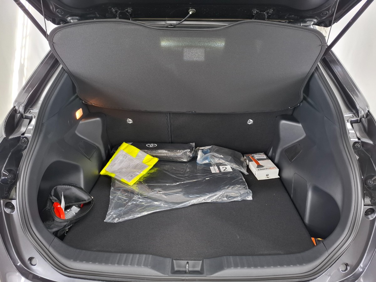 Toyota Yaris Cross 130pk teamplayer + winter + safety
