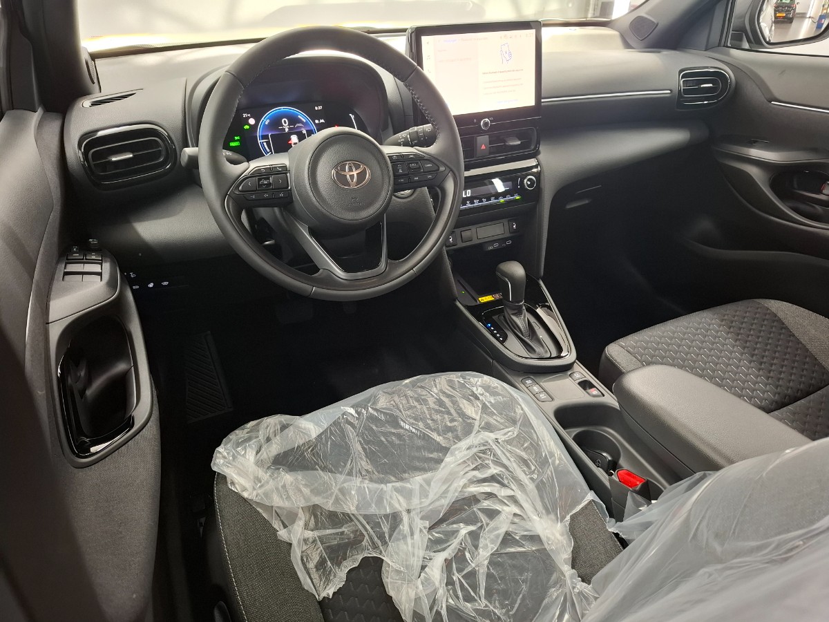 Toyota Yaris Cross 130pk teamplayer + winter + safety