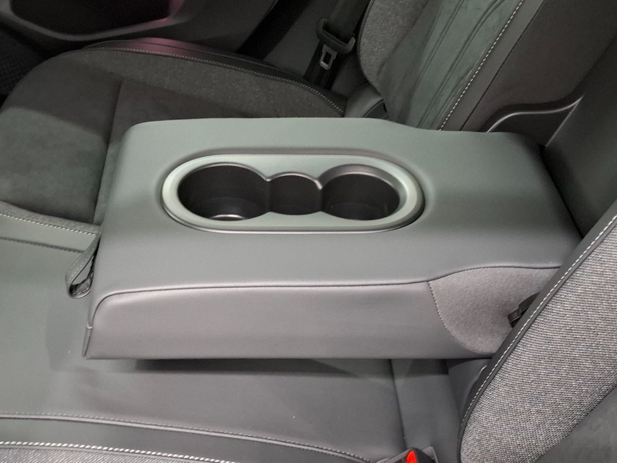 Volkswagen Golf Style 1.5 TSI eHybrid DSG | IQ LIGHT | LMV 18 Catania | Winterpakket | PURE WHITE