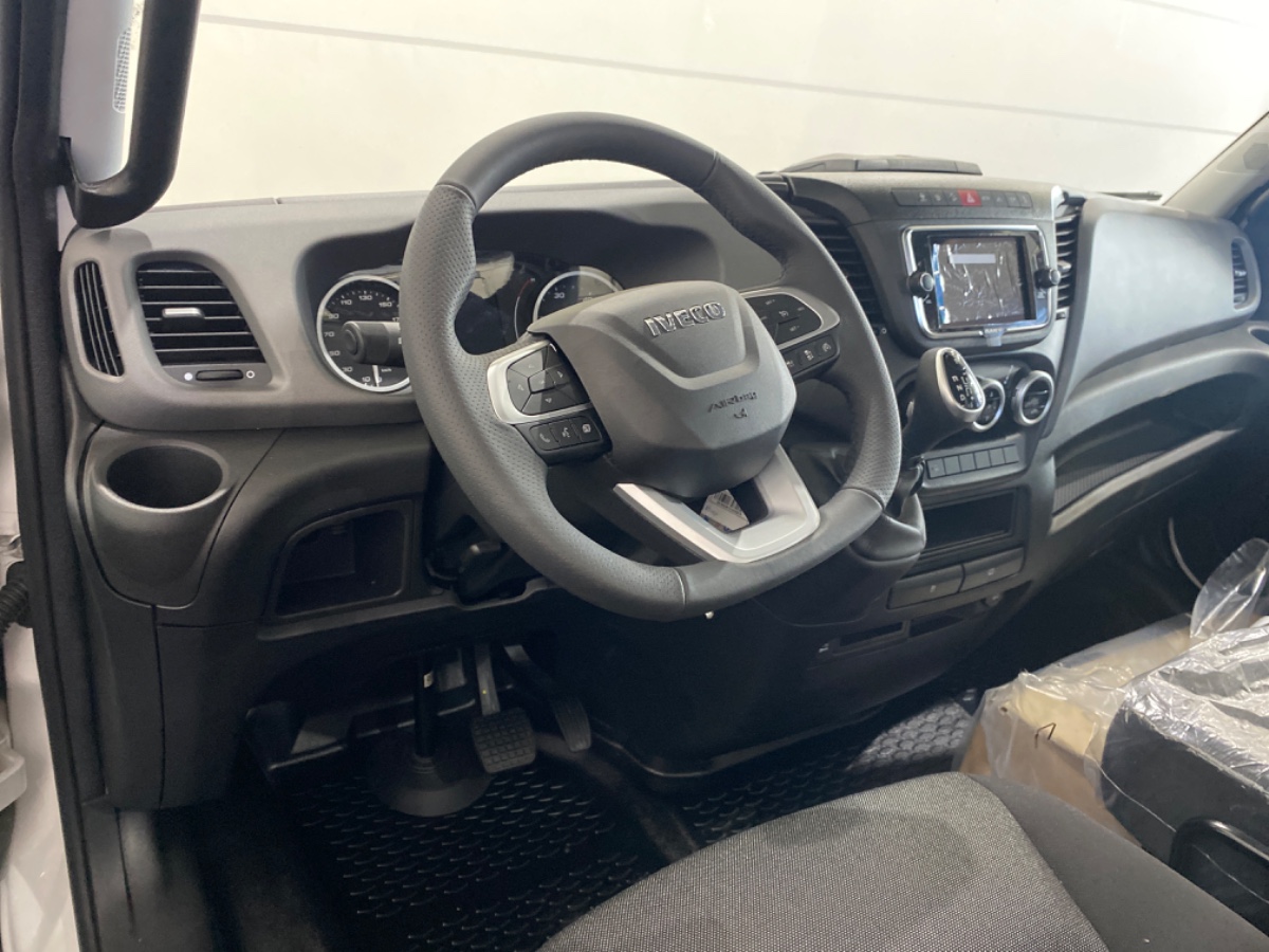 Iveco Daily 35S18 3.0L 180PK AUT | OPRIJWAGEN | LED NAVI THK Adaptive CC ECC | 3.5t trekgw. | Faustmann opbouw