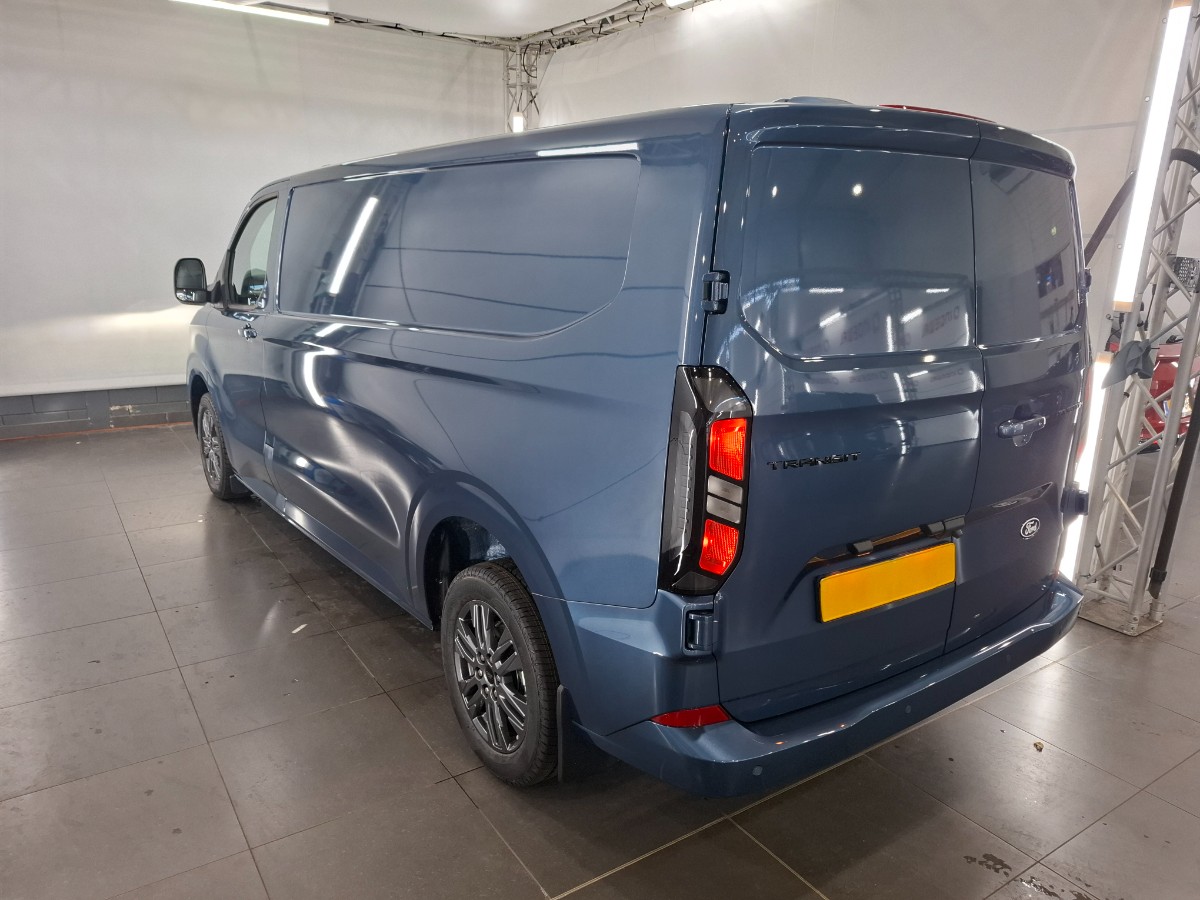 Ford Transit Custom 320 2.0 TDCI L2H1 Limited