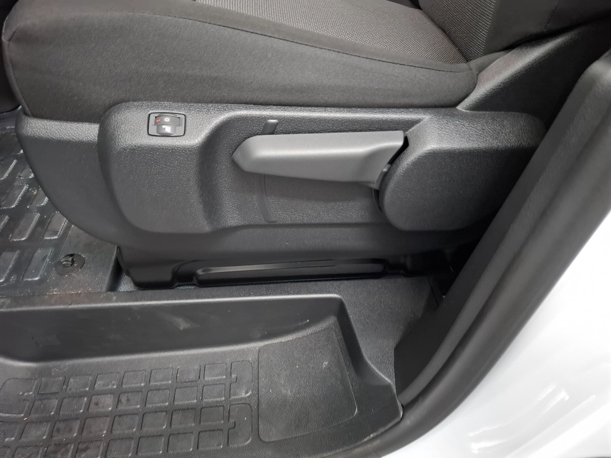 Peugeot e-Expert EV L3 75 kWh