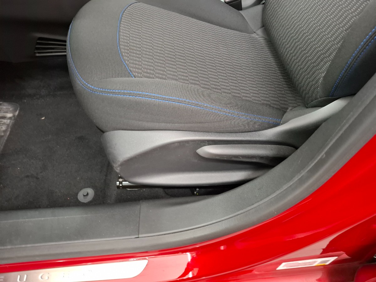 Peugeot 208 1.2 PureTech Signature