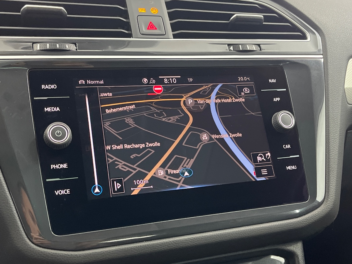 Volkswagen Tiguan Allspace 1.5 TSI Life Business 7p. |Pano|Trekhaak|ACC|Stoelverwarming|