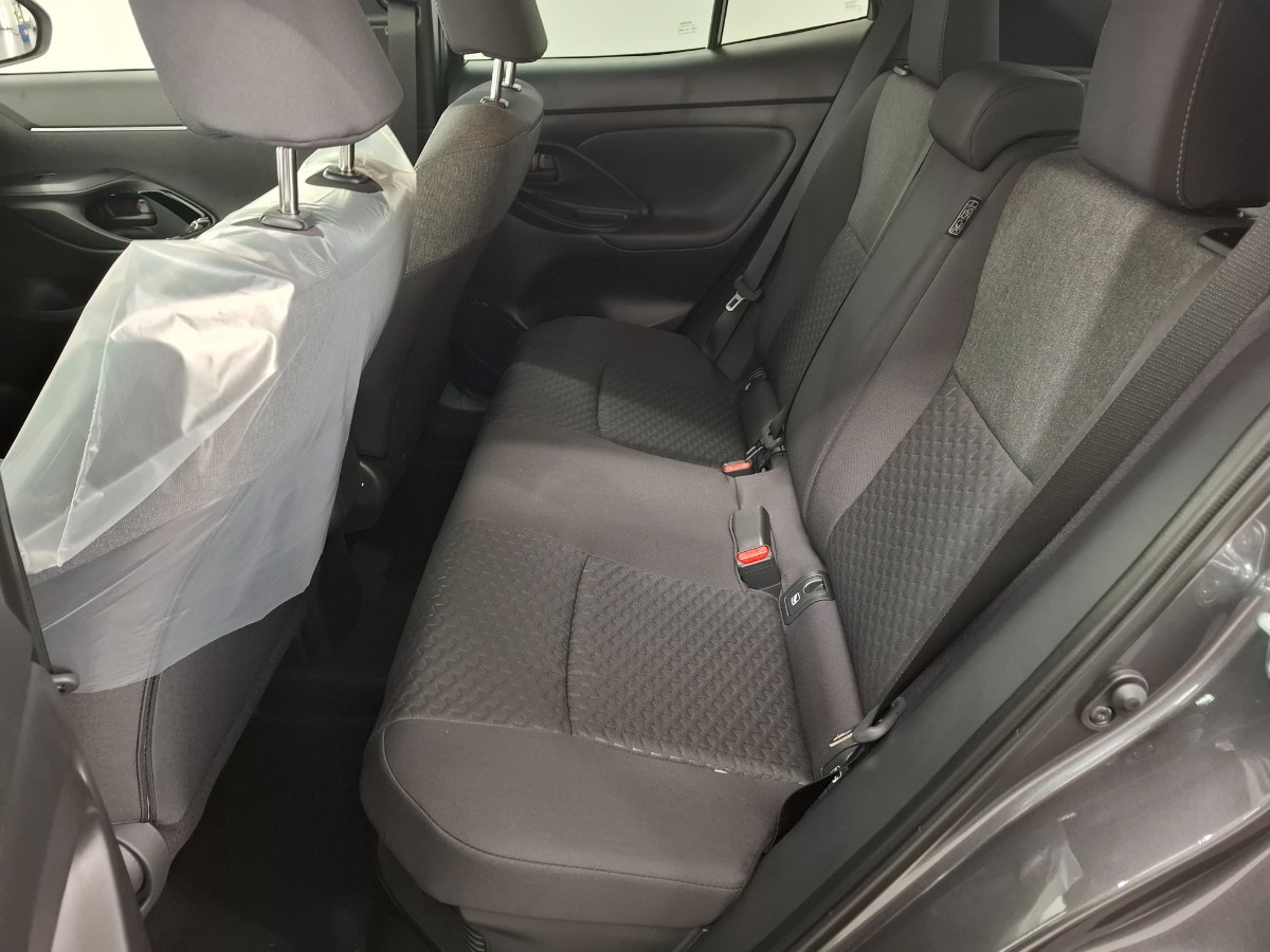 Toyota Yaris Cross 130pk teamplayer + winter + safety