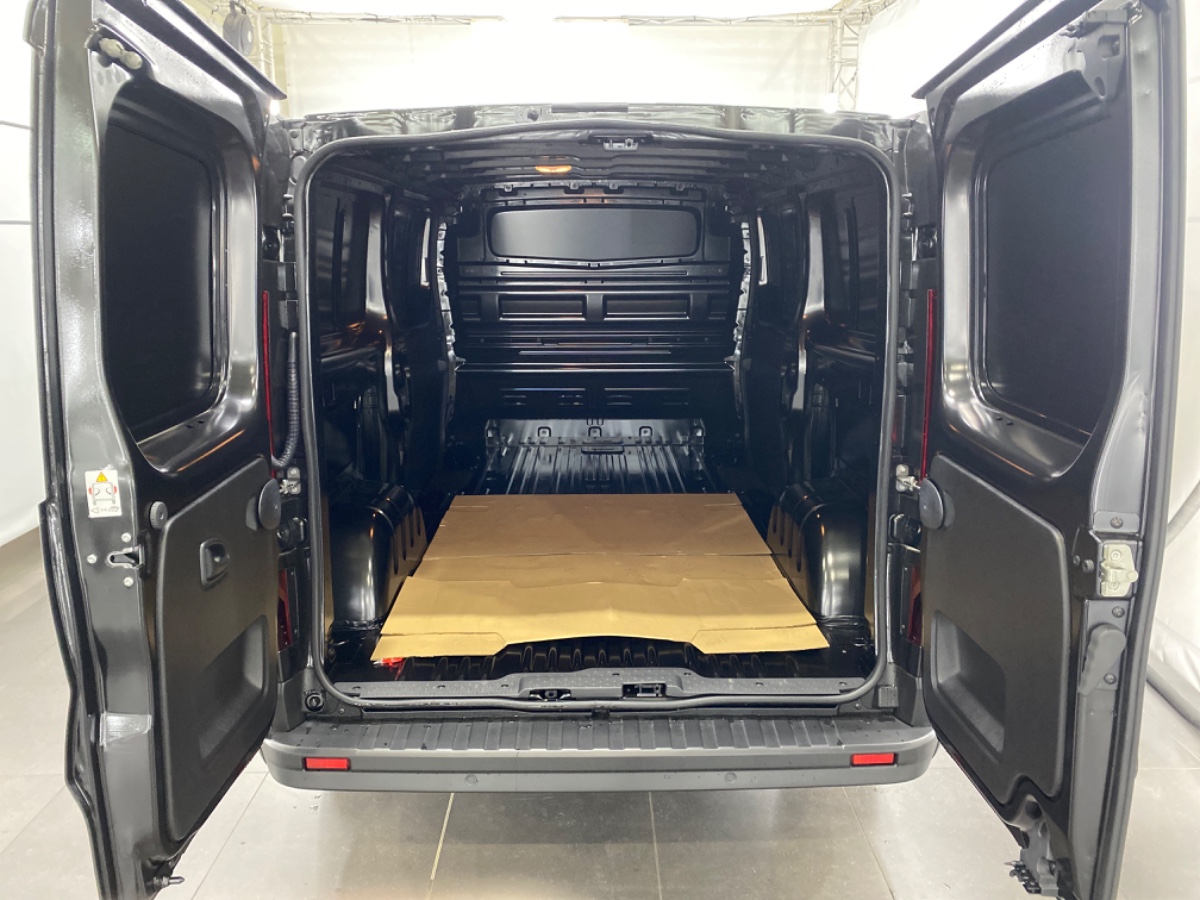 Renault Trafic 2.0 dCi 130 T30 L2H1 Work Ed. | Navi Parking 2xSD Rswiel 4SB