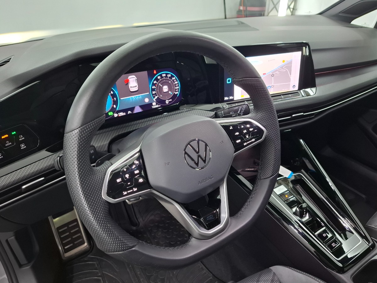 Volkswagen Golf 1.5 TSI DSG R-Line | LED Plus | Moonstone Grey