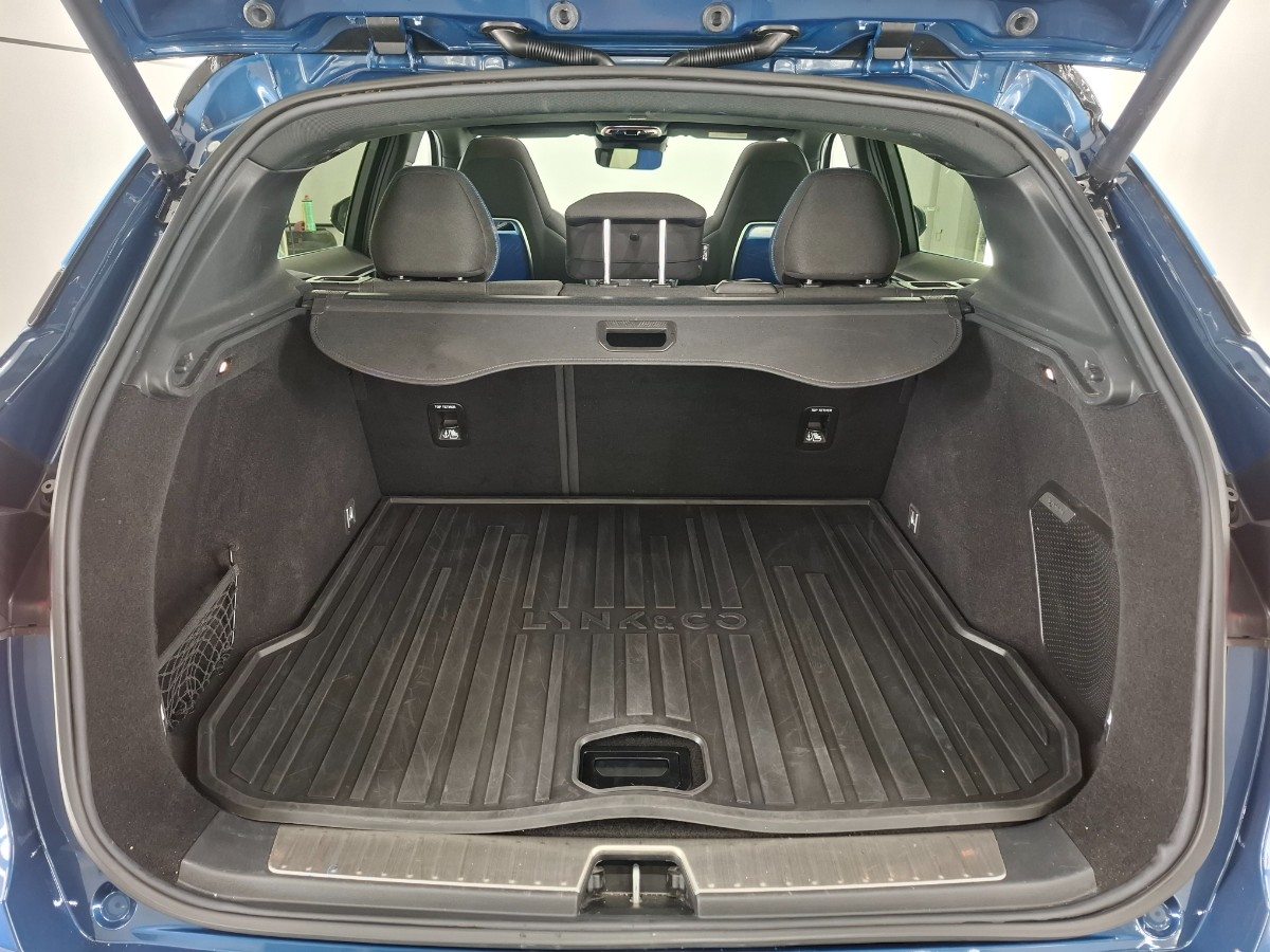 Lynk & CO 01 1.5 PHEV 261CH DCTH