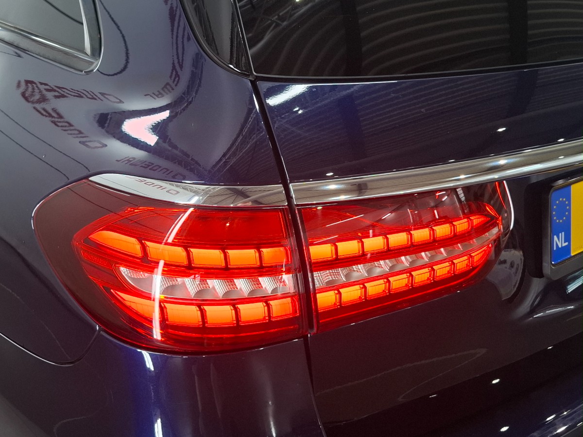 Mercedes-Benz E-klasse Estate 300 e AMG Line Pano Burmeister Elect stoelen met geheugen