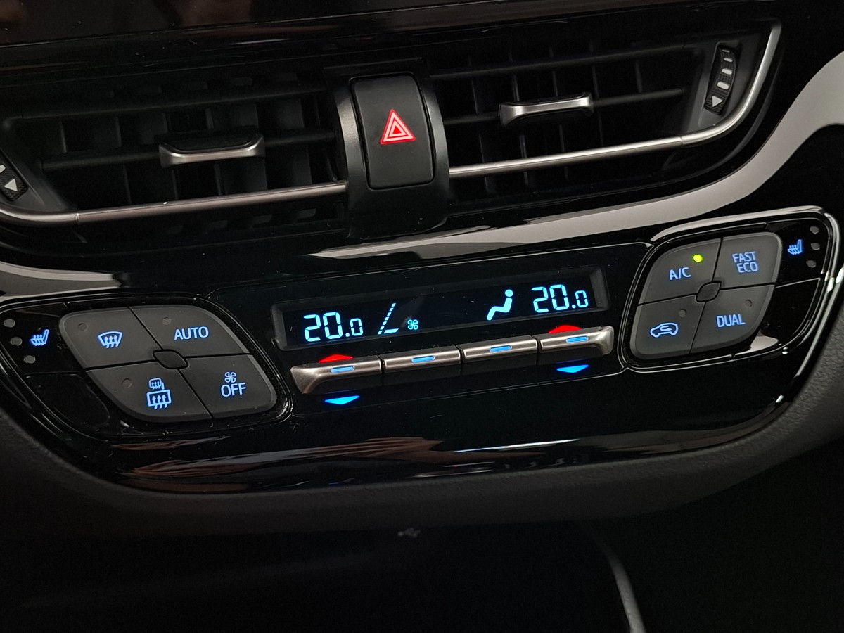 Toyota C-HR 1.8 Hybrid Bi-Tone |Leder|