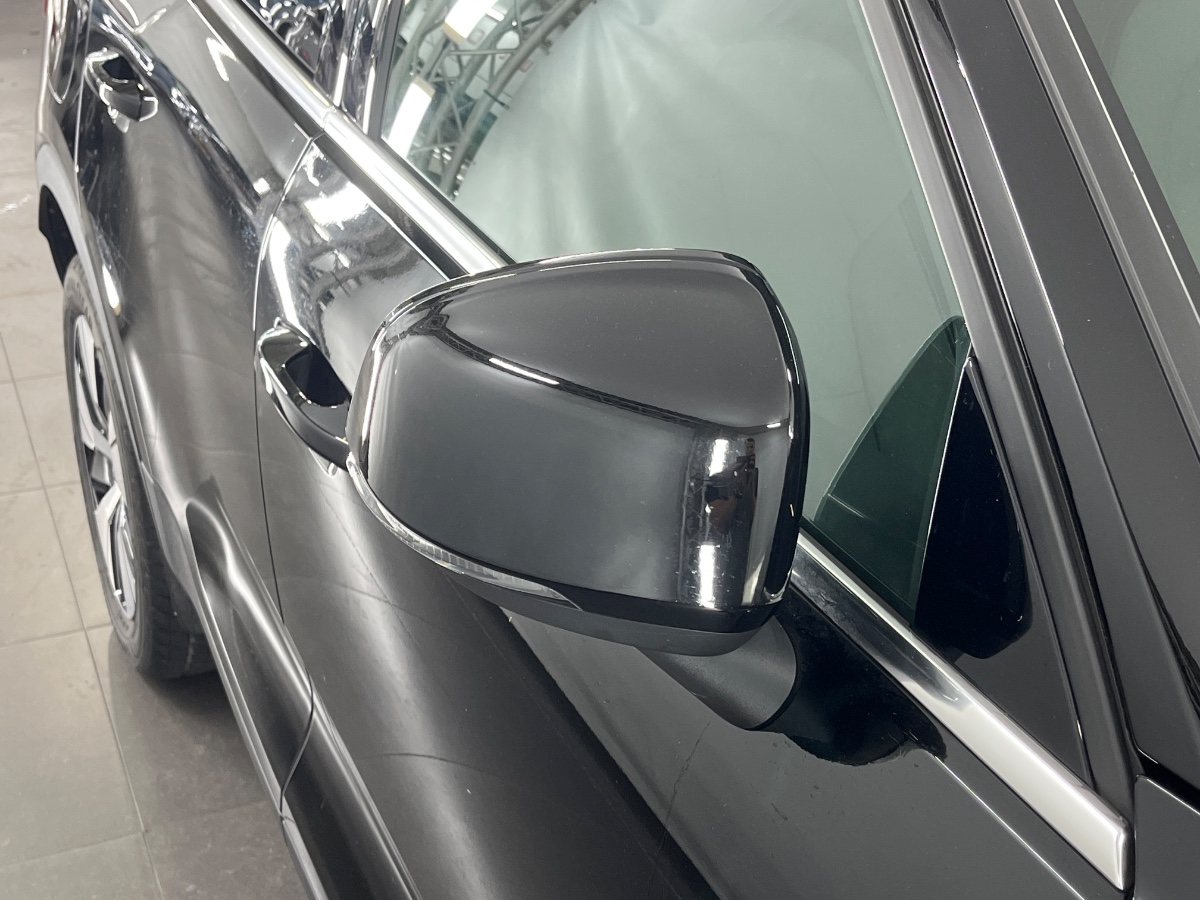 Volvo XC40 T4 RECHARGE PLUG-IN AUTO CORE