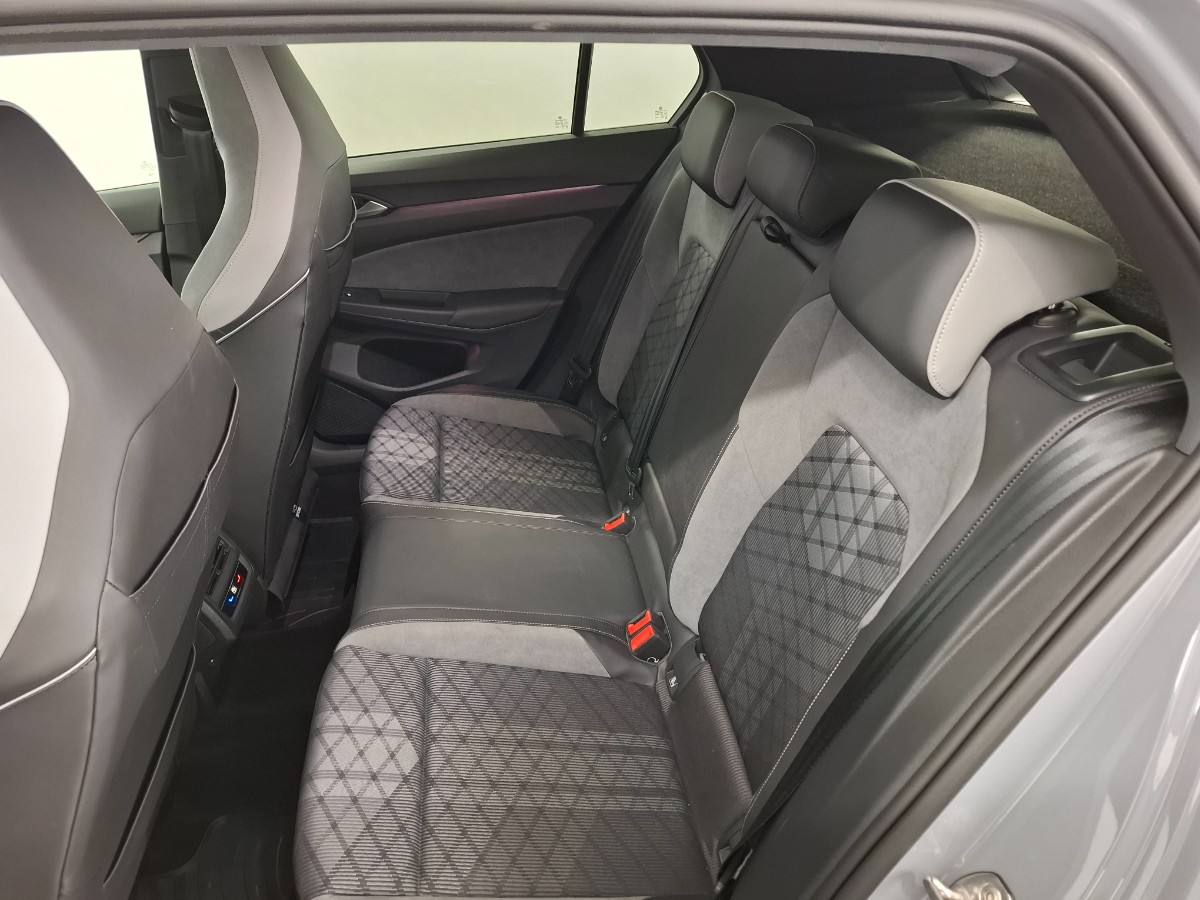 Volkswagen Golf 1.5 TSI DSG R-Line | LED Plus | Moonstone Grey