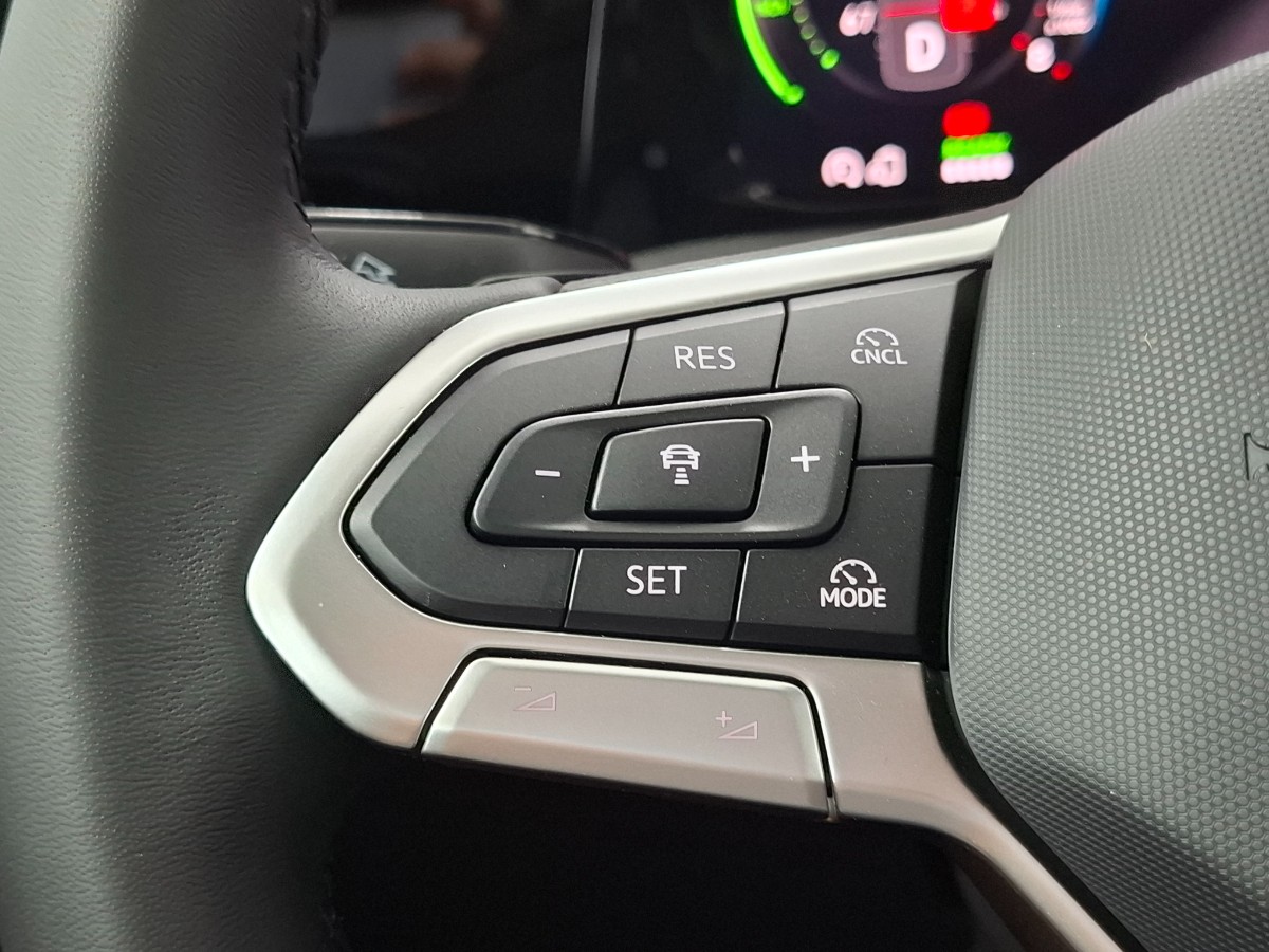 Volkswagen Golf Style 1.5 TSI eHybrid DSG | Zwart dak | IQ LIGHT | LMV 18 Catania | Winterpakket | PURE WHITE