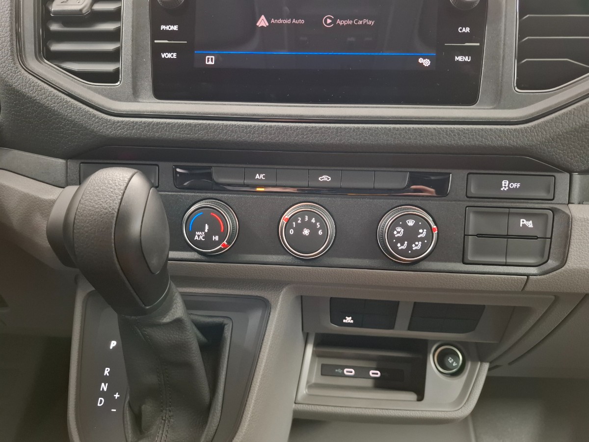 Volkswagen Crafter 35 L3H3 177PK AUT | LED NAV CAM | ErgoComf. | Trekhaakvoorber. | Mistlampen