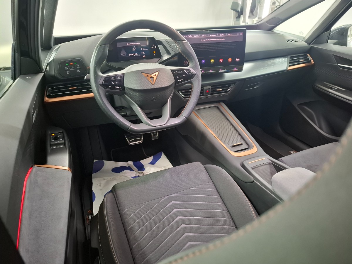 CUPRA Born Adrenaline One 62 kWh