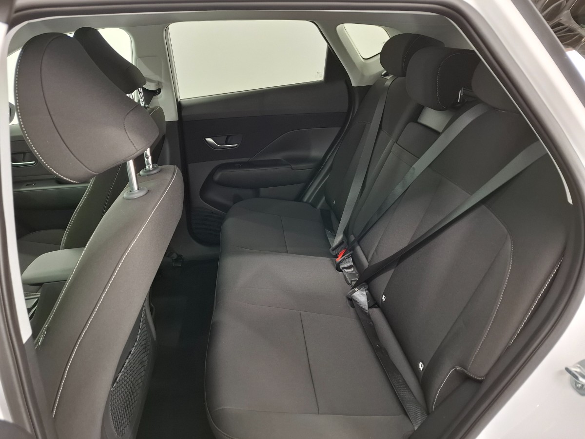 Hyundai Kona Comfort smart 65.4 KWH
